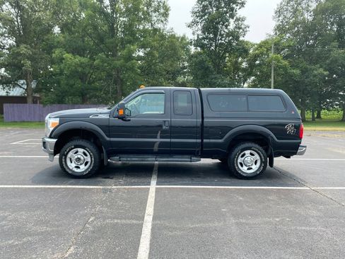 Used 2013 Ford F250 XLT w/ XLT Value Pkg AWD/4WD image 4