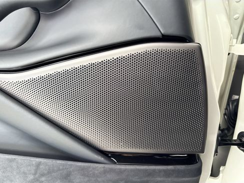 Certified 2025 Ferrari Purosangue AWD/4WD image 16