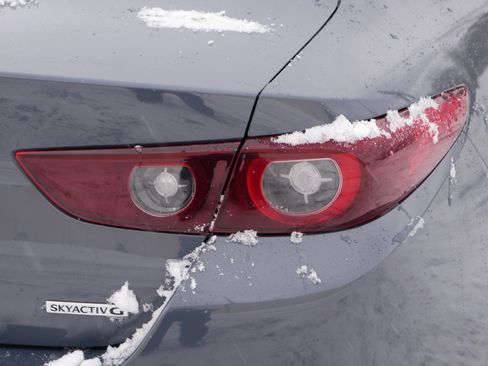 Used 2023 MAZDA MAZDA3 s image 17