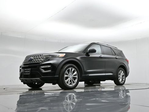 Certified 2023 Ford Explorer Limited image 47