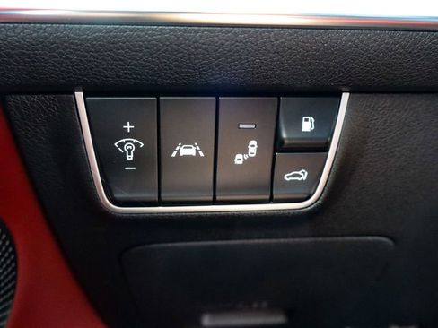 Used 2021 Kia Stinger GT2 image 21