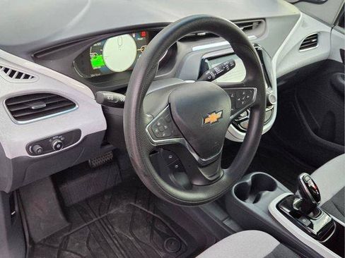 Used 2020 Chevrolet Bolt LT FWD image 11