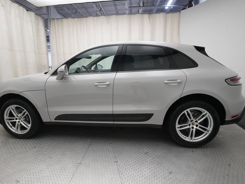 Certified 2023 Porsche Macan AWD/4WD image 8