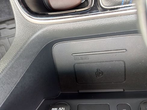 Used 2018 Hyundai Sonata Limited image 25