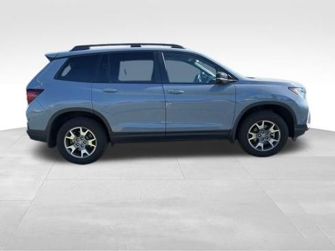 Used 2023 Honda Passport TrailSport image 8