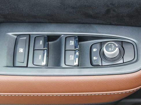 New 2025 Subaru Forester Touring image 19