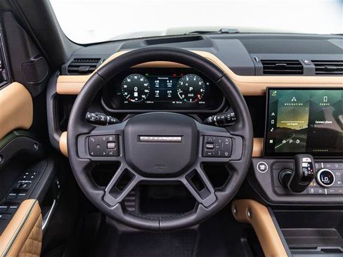 Used 2026 Land Rover Defender 110 X-Dynamic SE AWD/4WD image 20