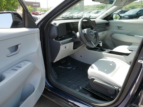 Certified 2026 Hyundai Kona SEL Sport AWD/4WD image 11