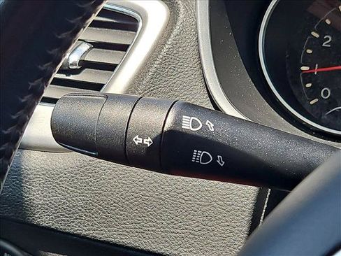 Used 2019 Jeep Compass Latitude w/ Popular Equipment Group FWD image 16