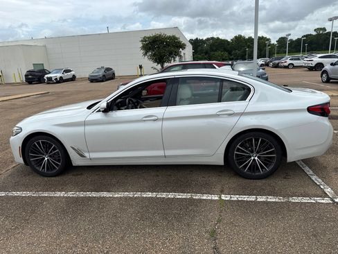 Certified 2023 BMW 530i w/ Premium Package RWD image 8