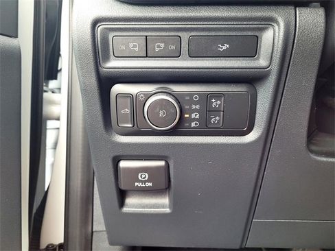 Certified 2022 Ford F150 XLT w/ Equipment Group 302A High image 20