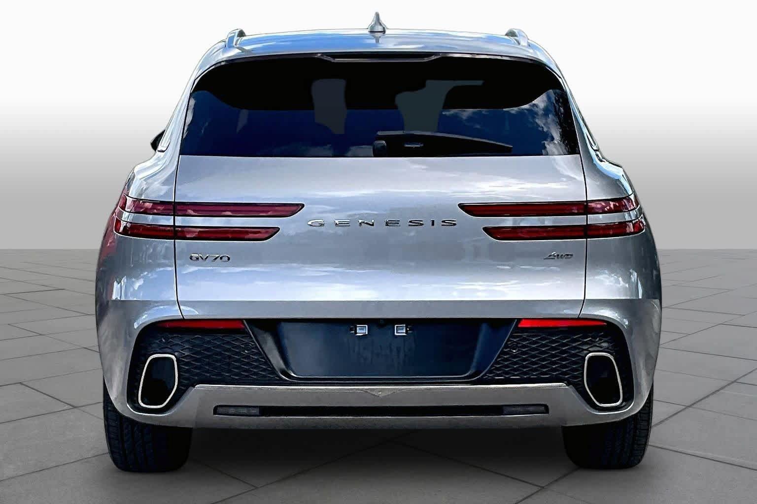 Used 2022 Genesis GV70 2.5T w/ Select Package AWD/4WD image 5