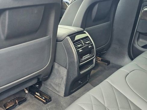 Used 2023 BMW X6 xDrive40i w/ Premium Package image 25