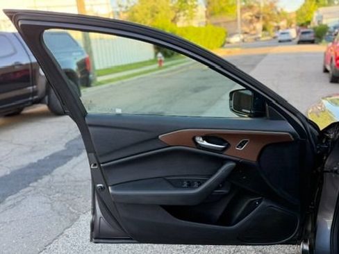 Used 2021 Acura TLX FWD image 11