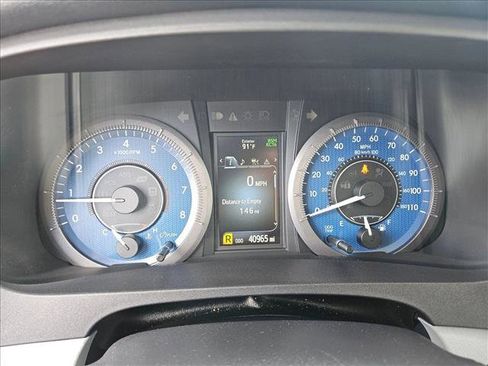Used 2018 Toyota Sienna XLE FWD image 22
