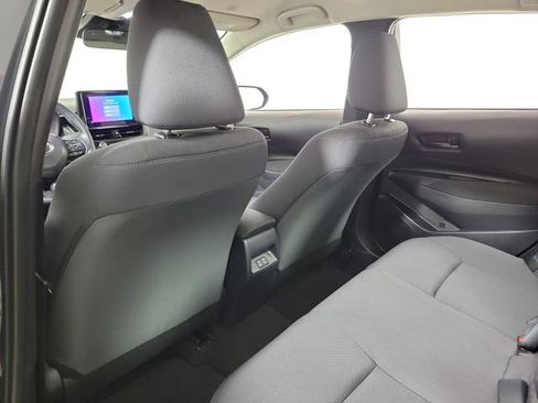 Used 2025 Toyota Corolla LE FWD image 11