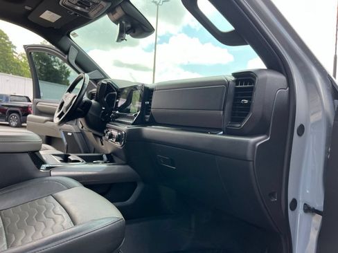 Used 2024 Chevrolet Silverado 2500 ZR2 w/ ZR2 Bison Edition AWD/4WD image 36