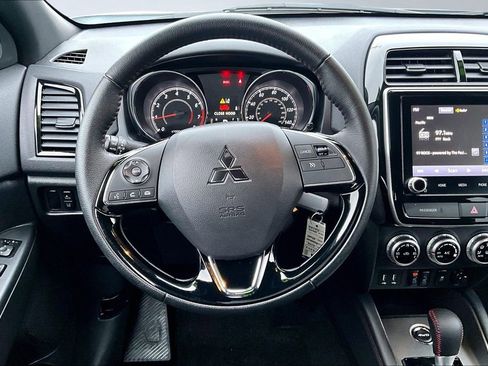 Used 2024 Mitsubishi Outlander Sport AWD image 5