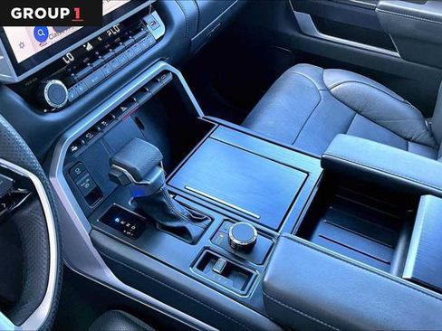 Certified 2025 Toyota Tundra Platinum AWD/4WD image 17