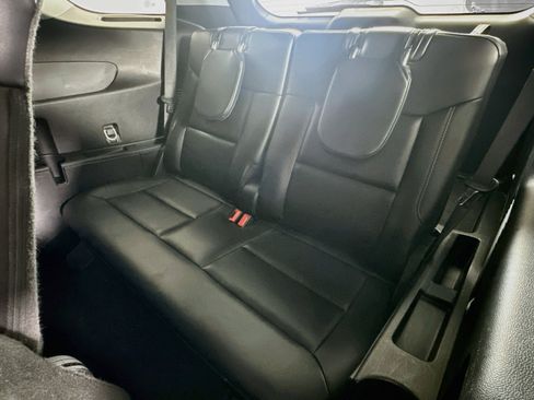 Used 2023 Ford Explorer XLT w/ Equipment Group 202A RWD image 29