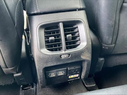 Used 2021 Jeep Cherokee Limited image 30