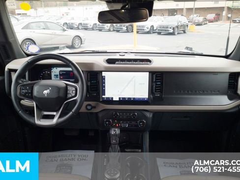 Used 2023 Ford Bronco Wildtrak image 21