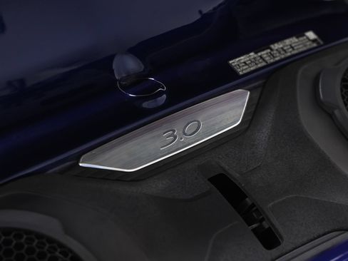 Certified 2024 Porsche 911 Carrera T RWD image 22