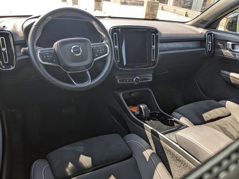 Certified 2023 Volvo C40 P8 Recharge Ultimate AWD/4WD image 12