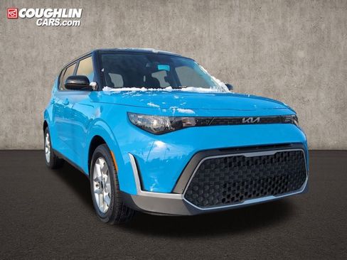 Used 2023 Kia Soul S image 1