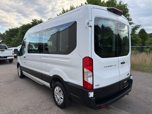 Used 2022 Ford Transit 350 XLT RWD image 4