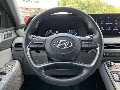 Used 2025 Hyundai Palisade SEL FWD image 18