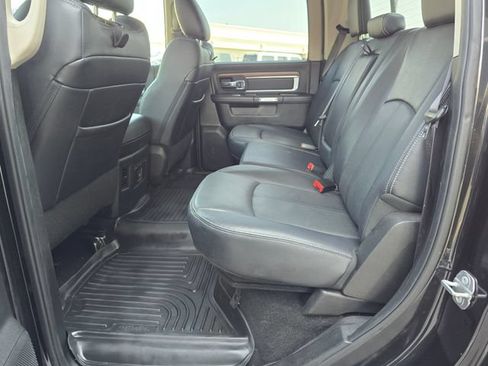 Used 2018 RAM 1500 Laramie w/ Convenience Group AWD/4WD image 33