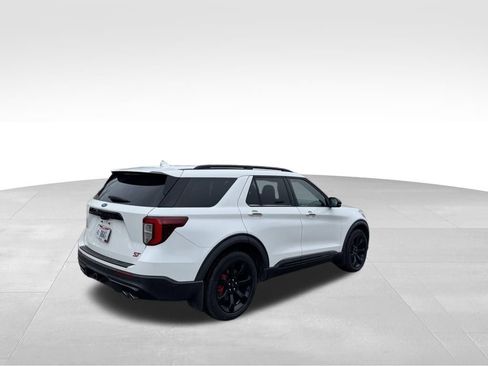 Used 2020 Ford Explorer ST w/ ST Street Pack image 10