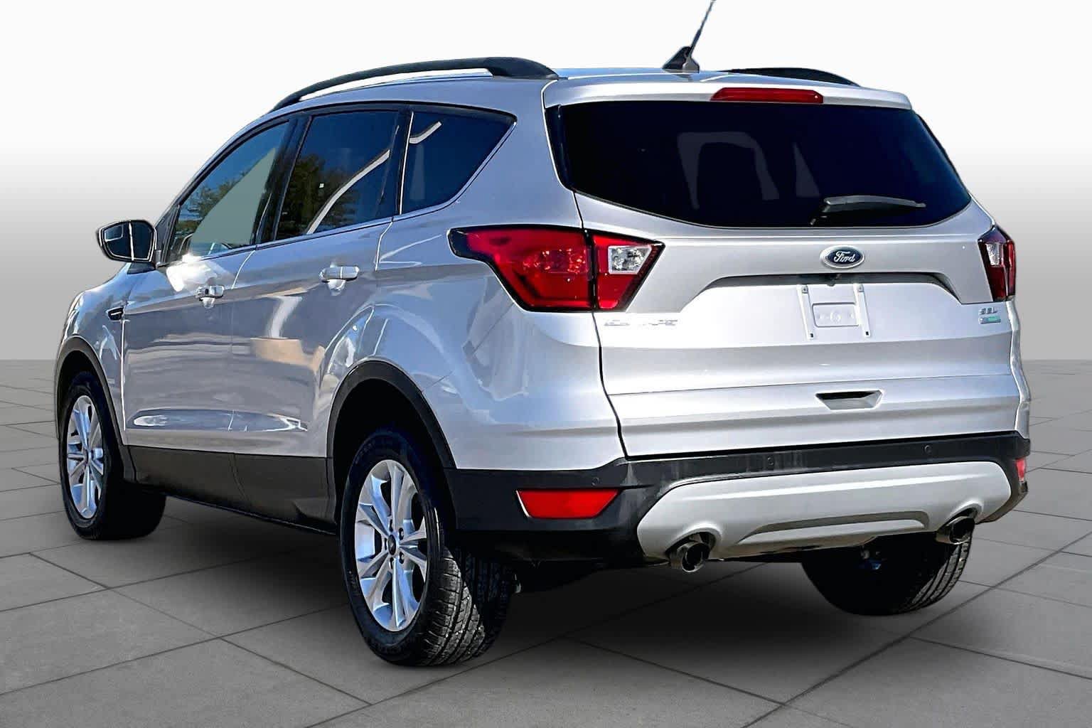 Used 2019 Ford Escape SEL FWD image 12