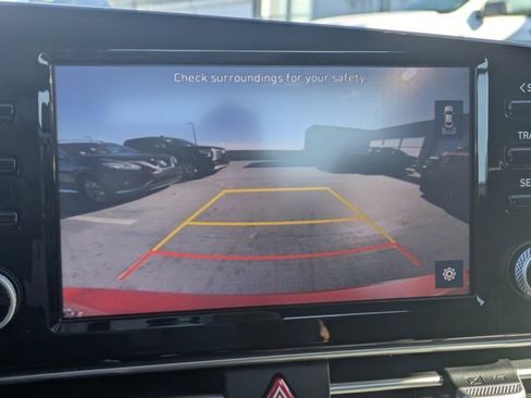 Used 2021 Hyundai Elantra SEL w/ Convenience Package image 17