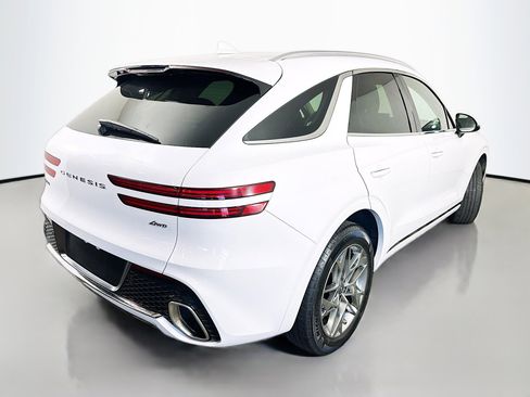 Used 2025 Genesis GV70 2.5T AWD/4WD image 7