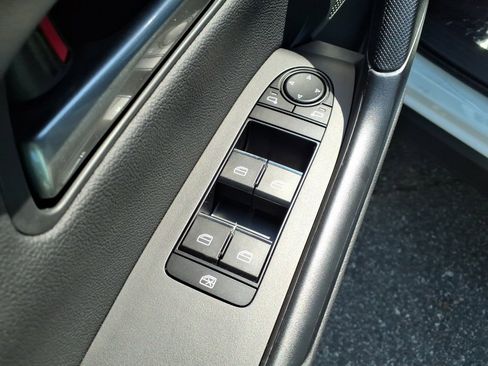 Certified 2025 MAZDA CX-50 AWD 2.5 Hybrid w/ Weather Package image 32