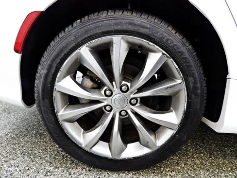 Used 2016 Chrysler 200 S image 20