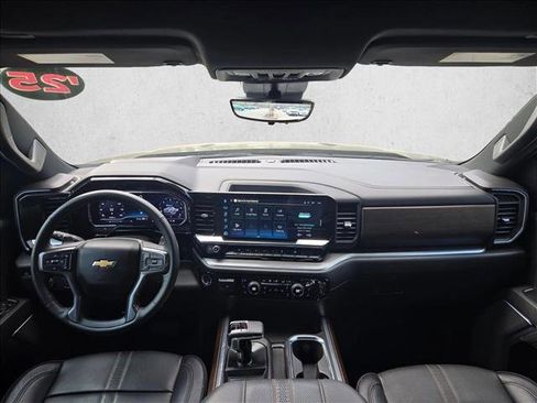 Used 2025 Chevrolet Silverado 1500 High Country w/ High Country Premium Package image 14