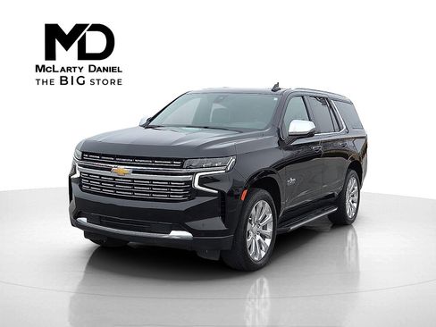 Used 2021 Chevrolet Tahoe Premier w/ Premium Package image 2