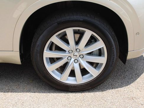 Used 2017 Volvo XC90 T6 Momentum w/ Vision Package AWD/4WD image 39