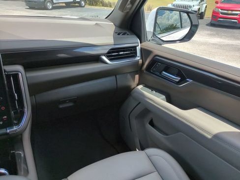 Used 2026 GMC Yukon XL Elevation RWD image 21