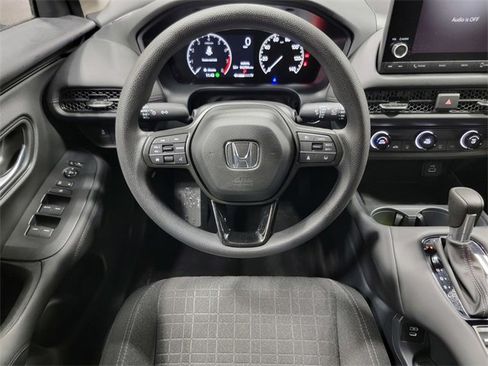 Certified 2025 Honda HR-V LX image 26
