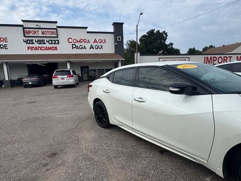 Used 2016 Nissan Maxima 3.5 SV image 3
