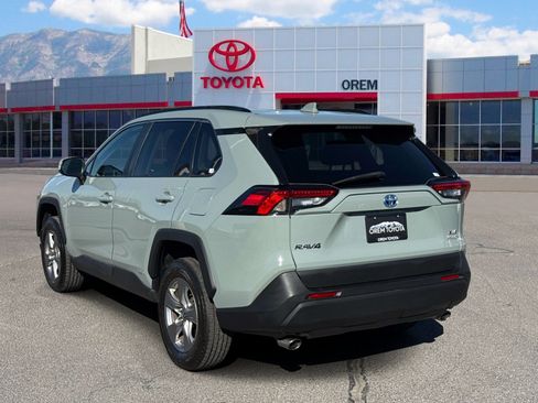 Used 2023 Toyota RAV4 XLE AWD/4WD image 4