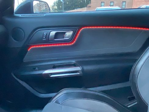 Used 2020 Ford Mustang Shelby GT350 w/ Technology Package image 19