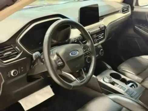 Used 2020 Ford Escape SEL image 44