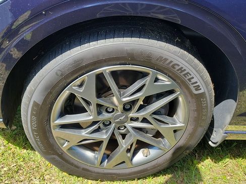 Used 2024 Genesis GV70 2.5T w/ Advanced Package image 6