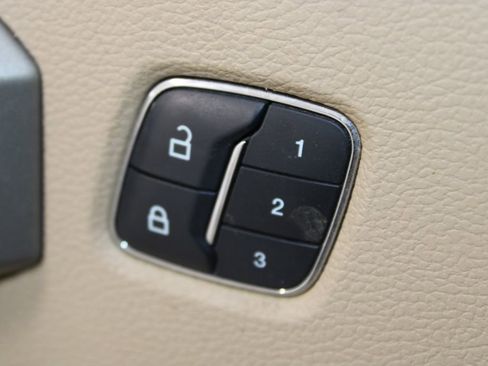 Used 2017 Ford F250 Lariat w/ Lariat Ultimate Package image 30