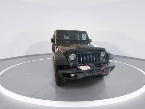Used 2016 Jeep Wrangler Unlimited Rubicon AWD/4WD image 3